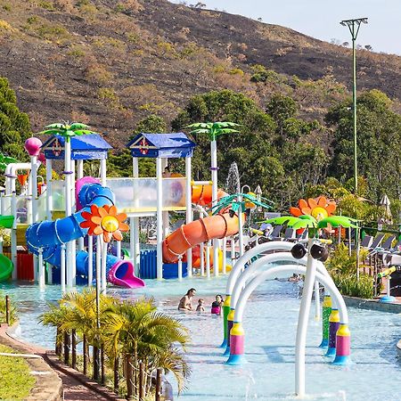 Hotel Golden Park All Inclusive Pocos De Caldas By Nacional Inn Екстериор снимка Splash Island