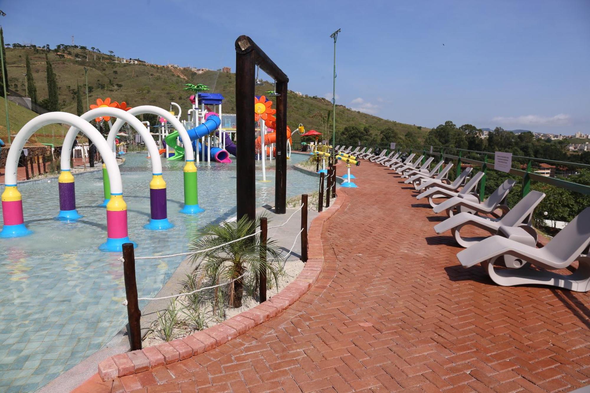 Hotel Golden Park All Inclusive Pocos De Caldas By Nacional Inn Екстериор снимка Aqua Park