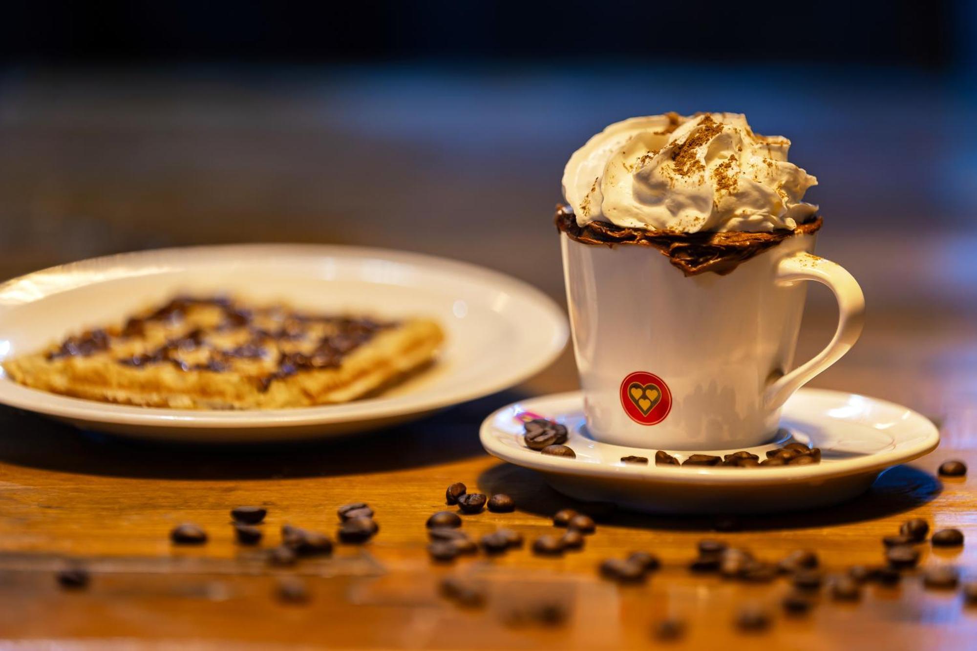Hotel Golden Park All Inclusive Pocos De Caldas By Nacional Inn Екстериор снимка A cup of coffee