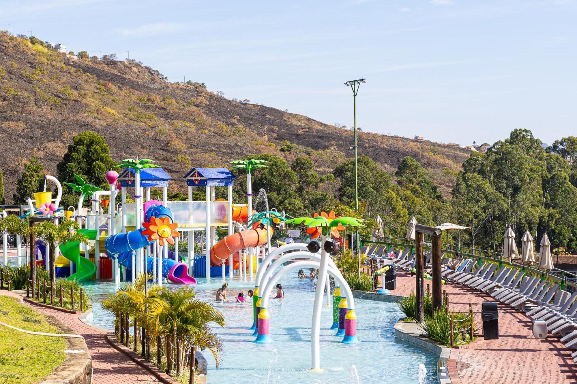 Hotel Golden Park All Inclusive Pocos De Caldas By Nacional Inn Екстериор снимка Splash Island